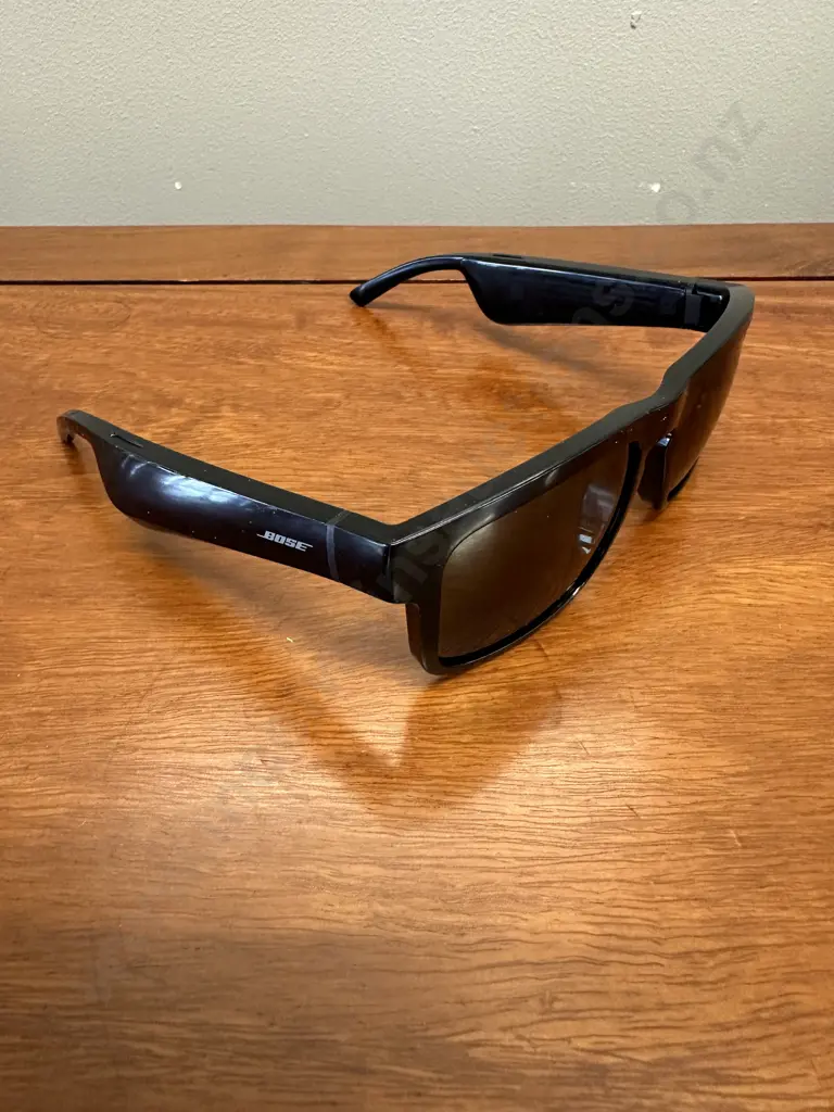 Bose BMD0011 Tenor Style Frames Bluetooth Audio Sunglasses Image 1++
